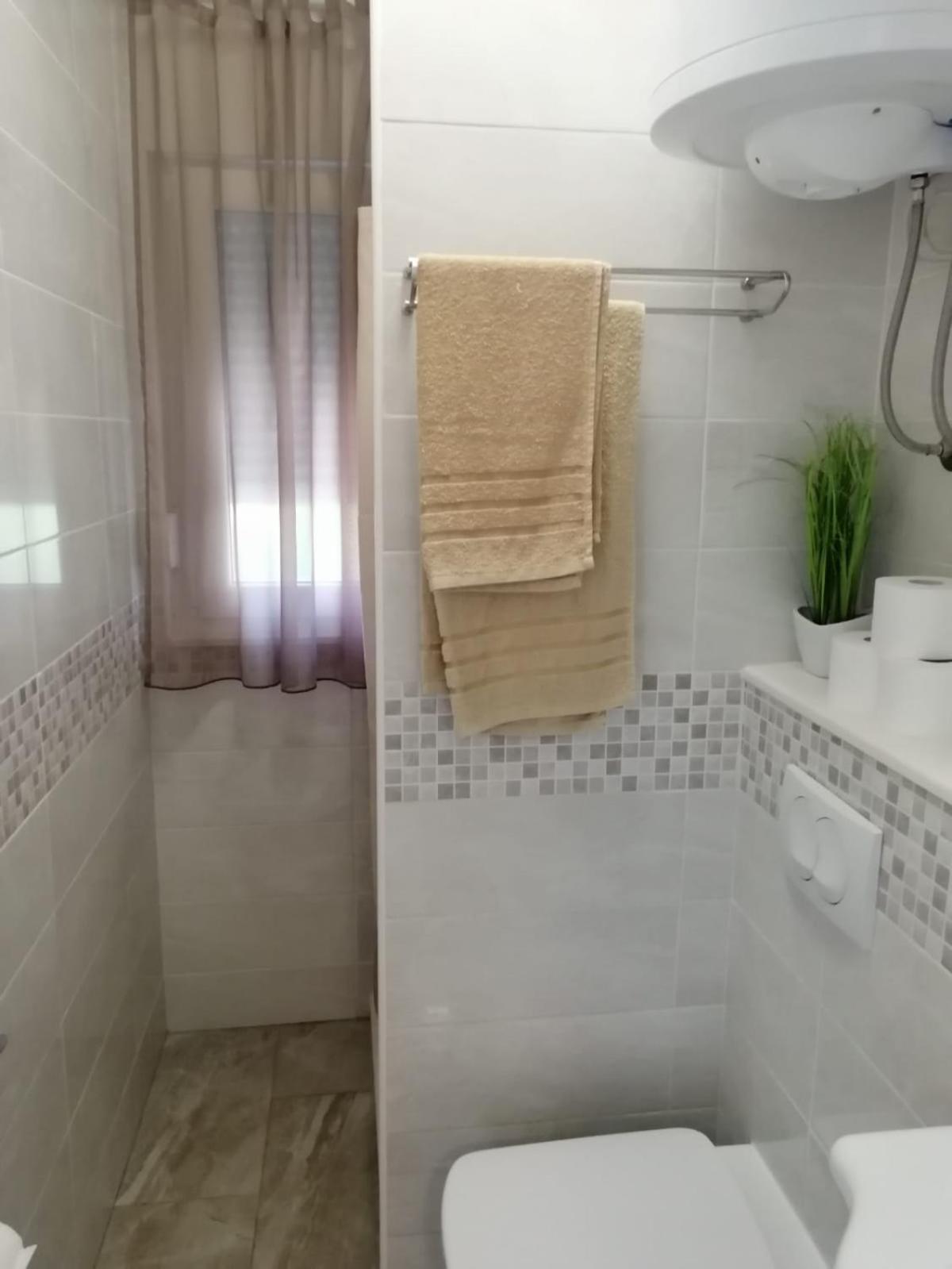 Apartments Kursan Seget Vranjica Exterior foto