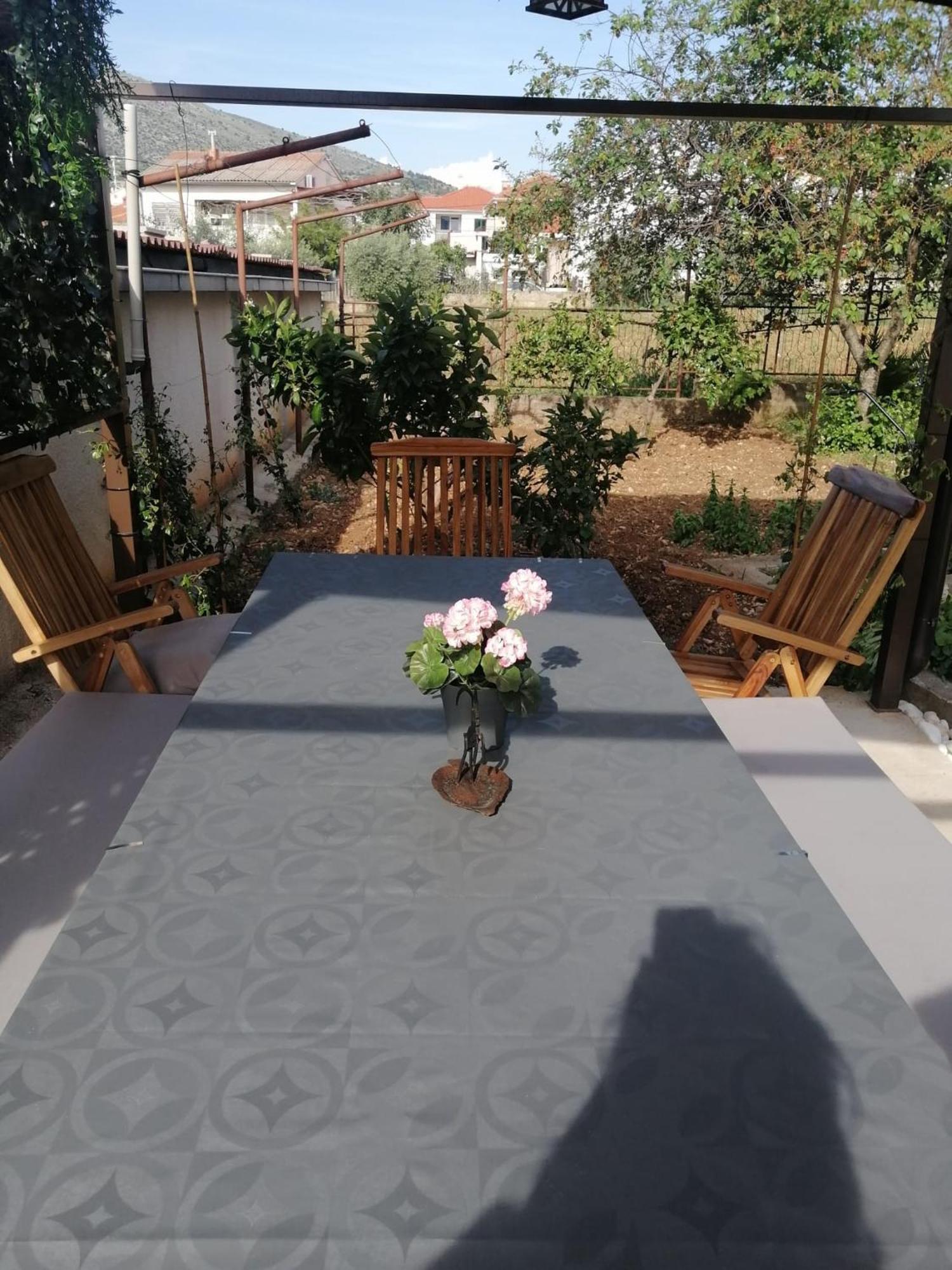 Apartments Kursan Seget Vranjica Exterior foto