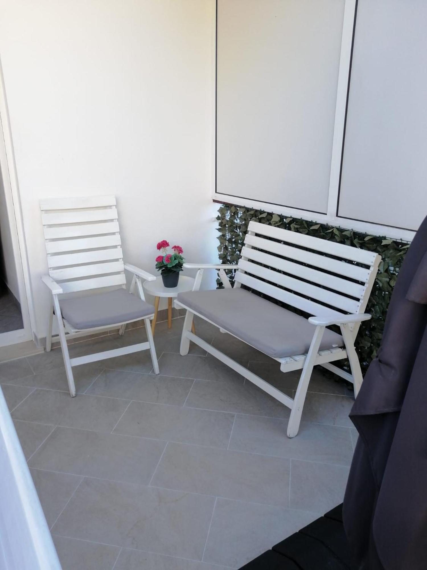 Apartments Kursan Seget Vranjica Exterior foto